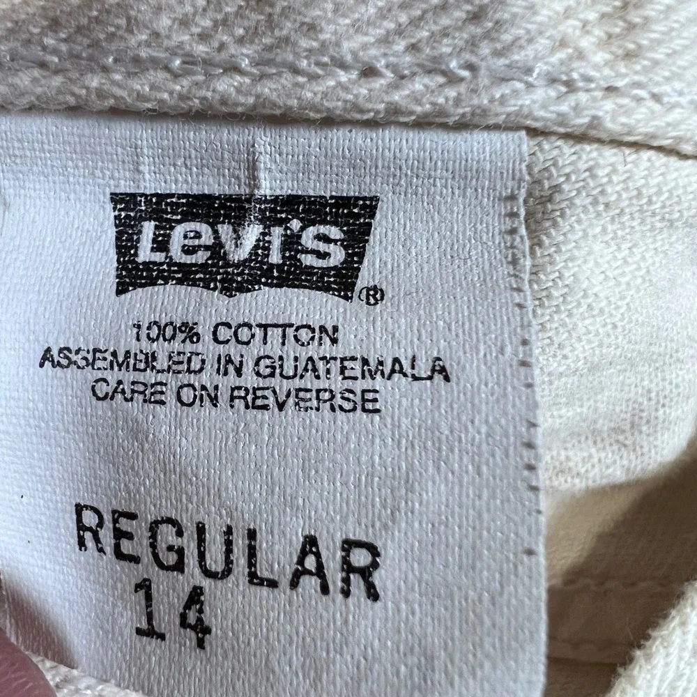 Vintage Levis 550 High Waisted Denim Shorts Cream Off White Womens Size 14 31w